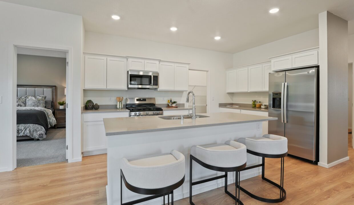 Inside-Spokane-5th-13