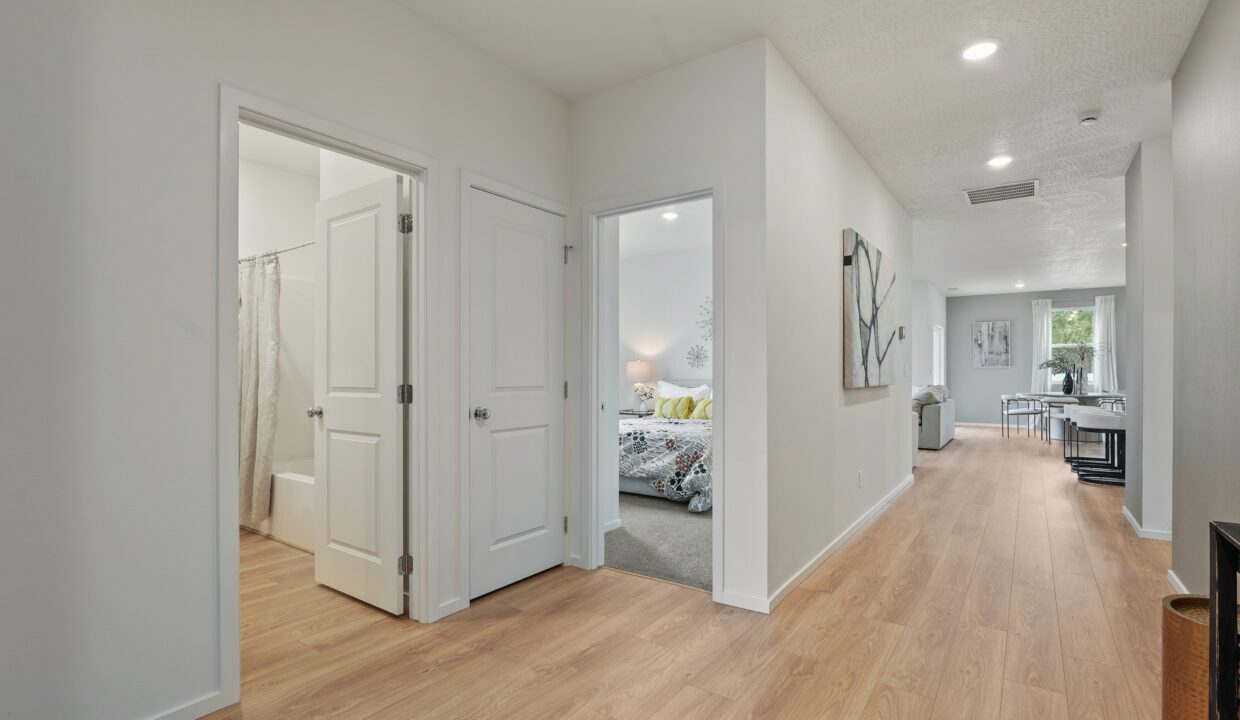 Inside-Spokane-5th-17