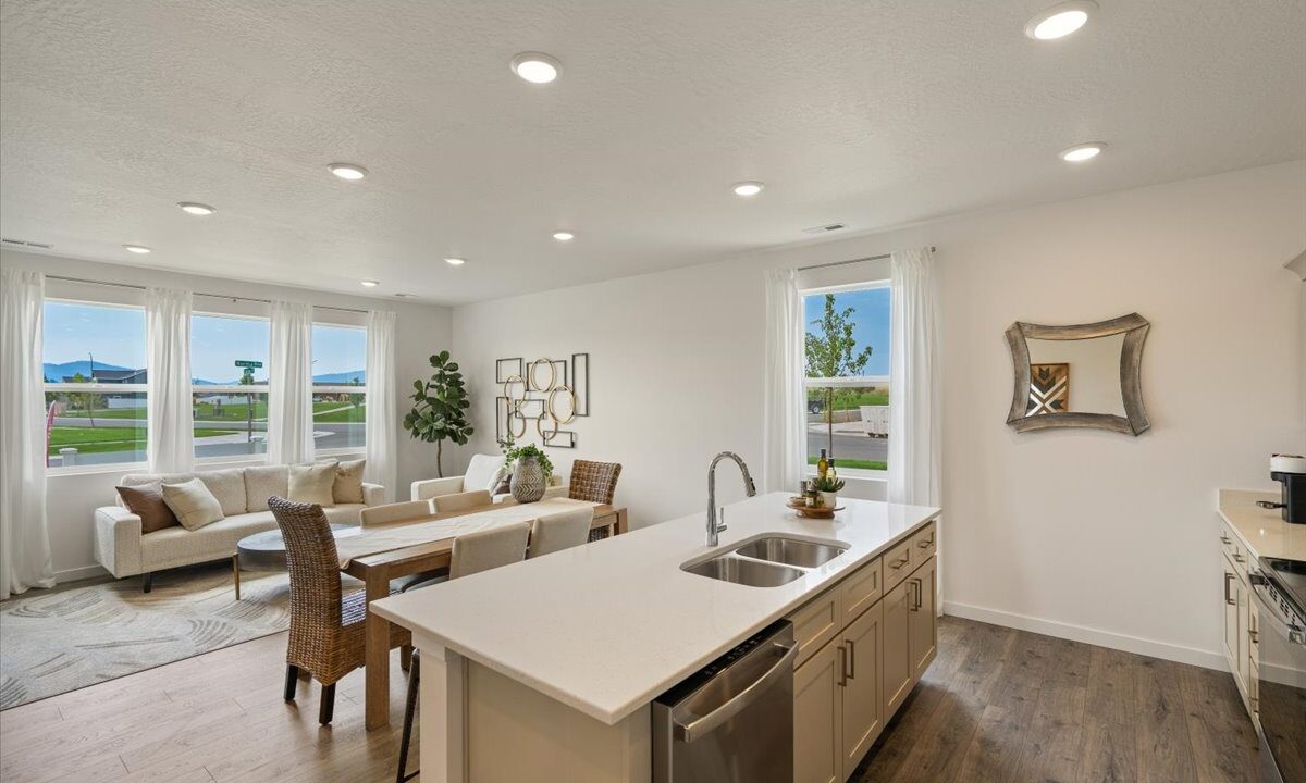 09-Kitchen and Dining