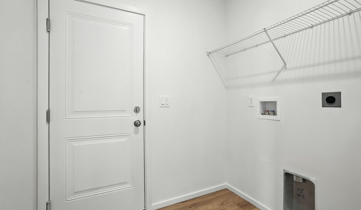 Inside-Spokane-12th-21