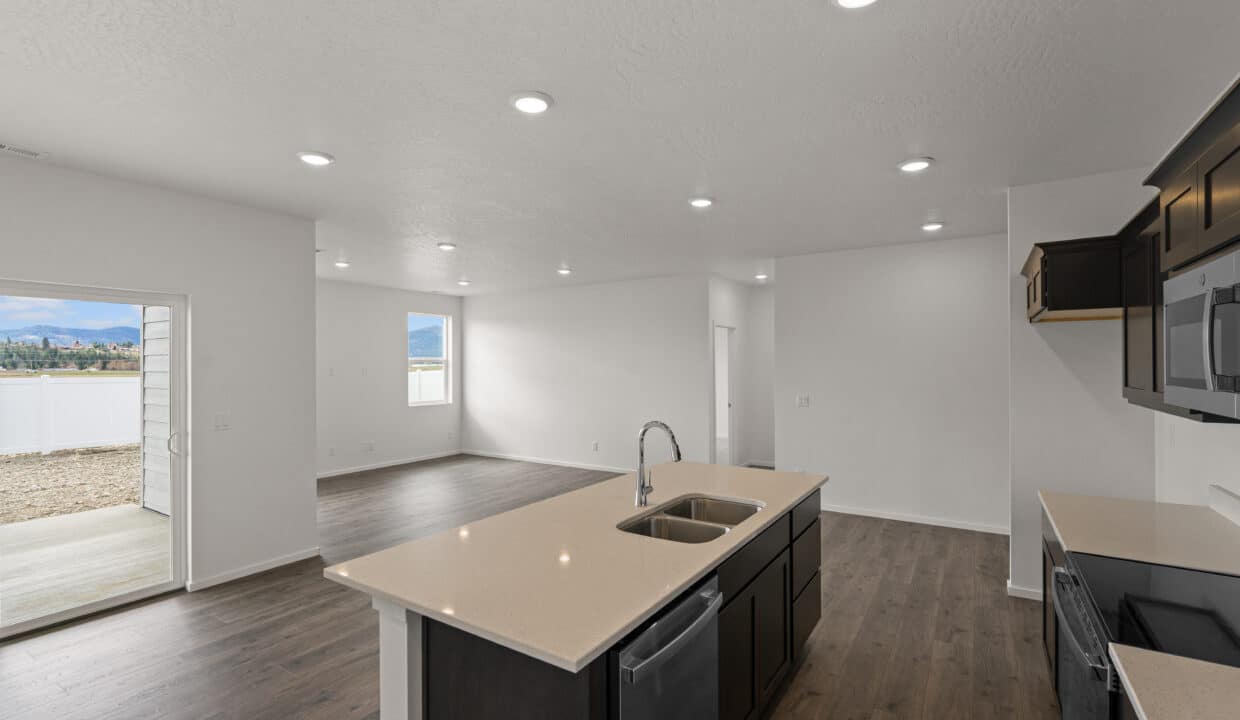 18-Kitchen