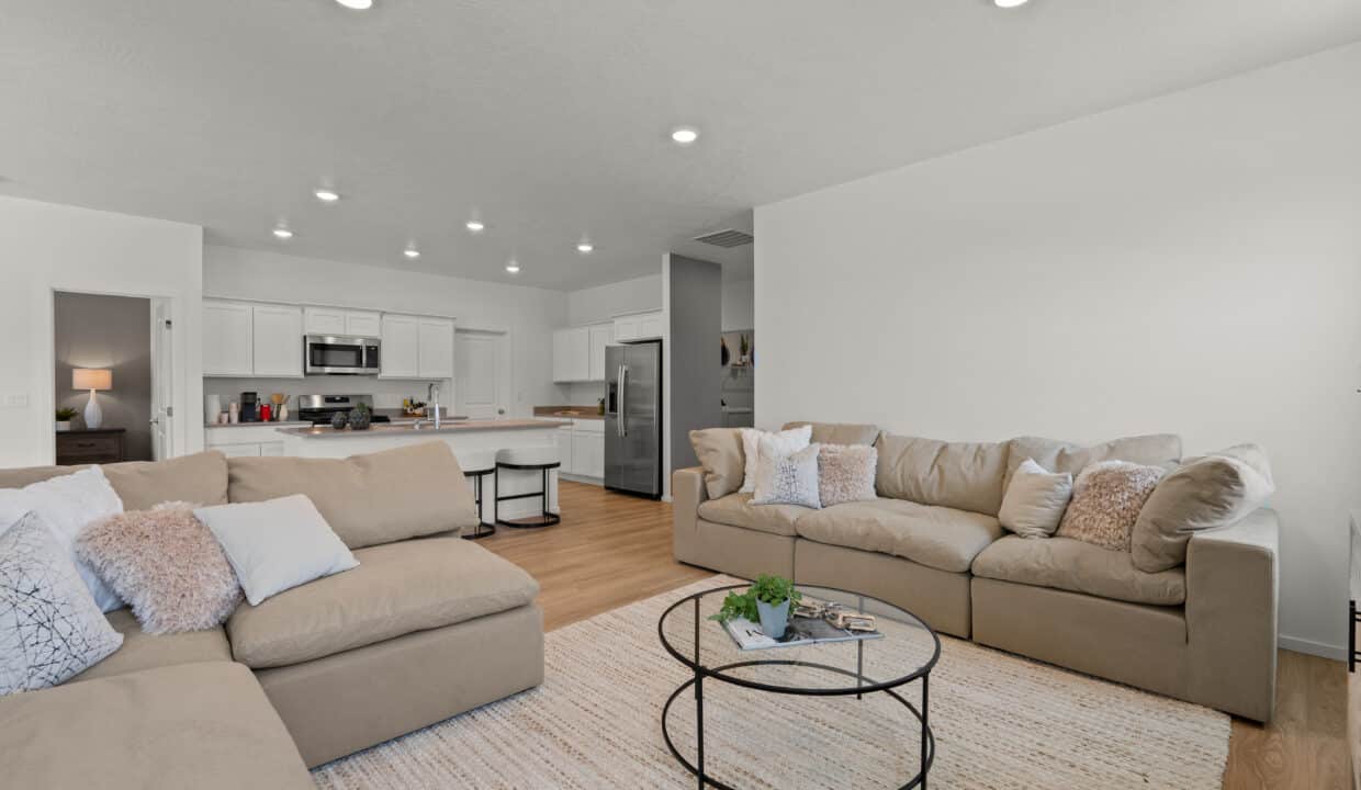 09-Living Room