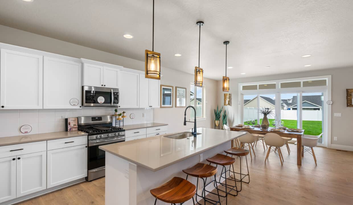 12-Kitchen