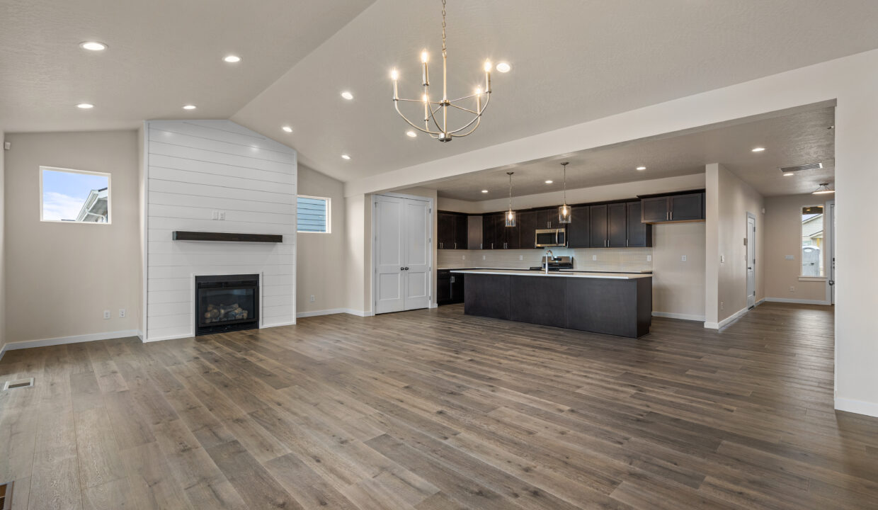 09-Living Room