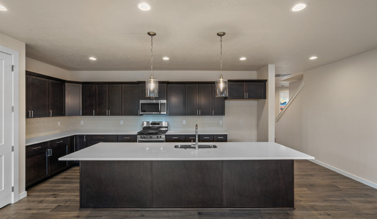 12-Kitchen