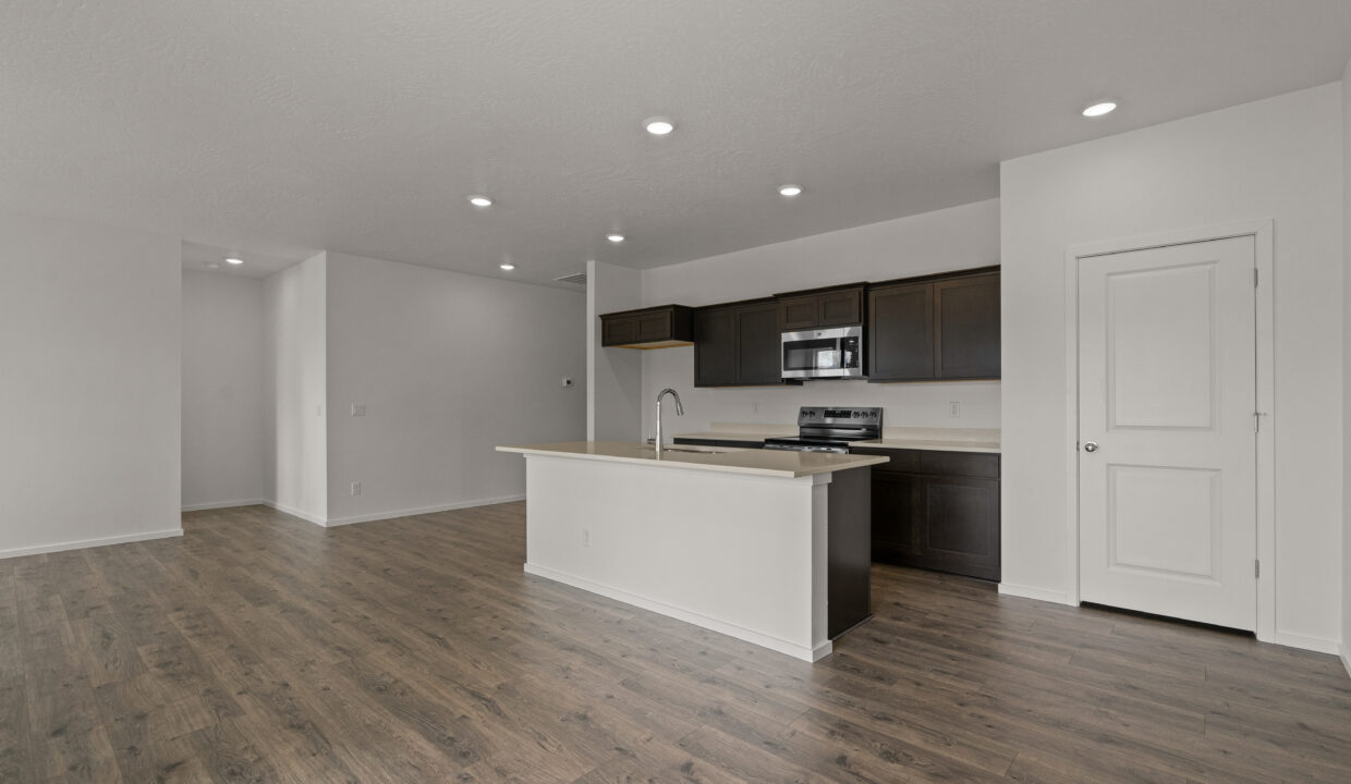 22-Dining & Kitchen