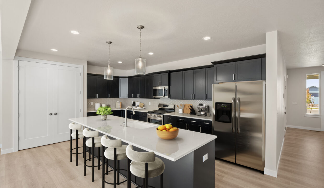 06-Kitchen Virtually Staged