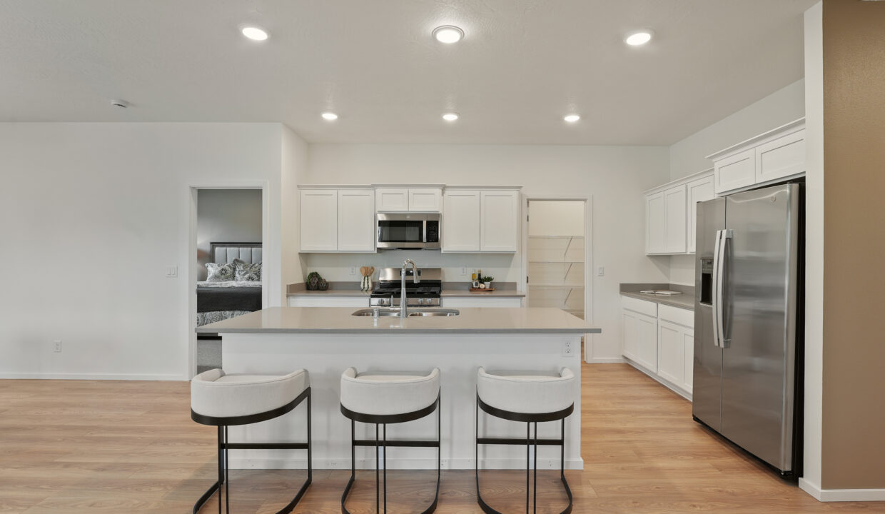 Inside-Spokane-5th-12