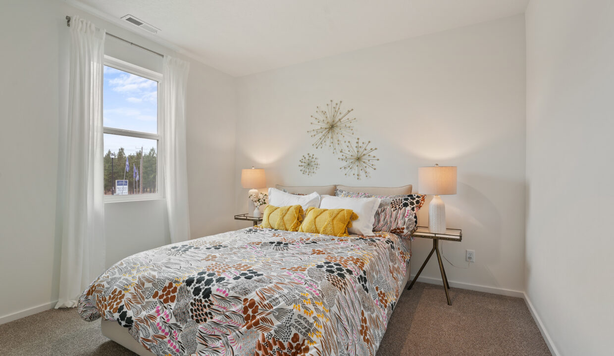 Inside-Spokane-5th-21