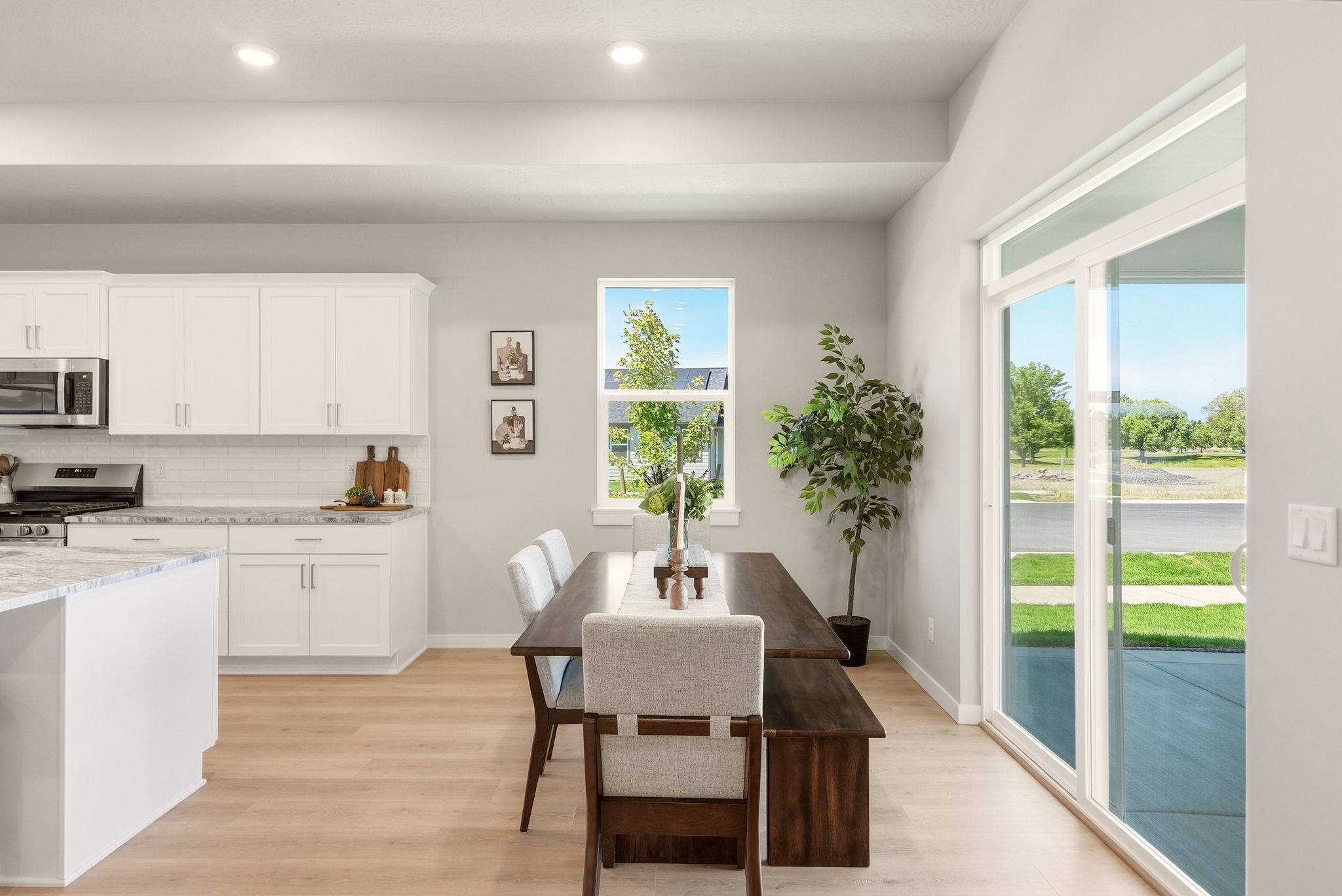 Inside-Media-1240Desert-10 Mountain View Meadows Model Home