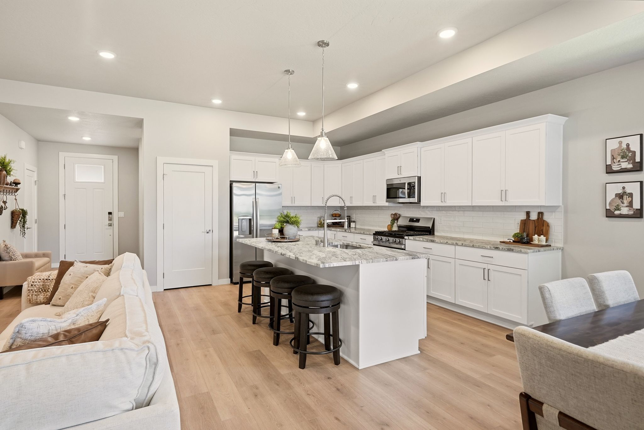 Inside-Media-1240Desert-12 Mountain View Meadows Model Home