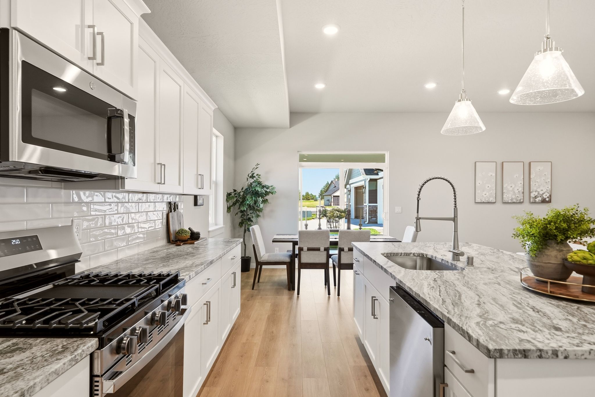 Inside-Media-1240Desert-16 Mountain View Meadows Model Home