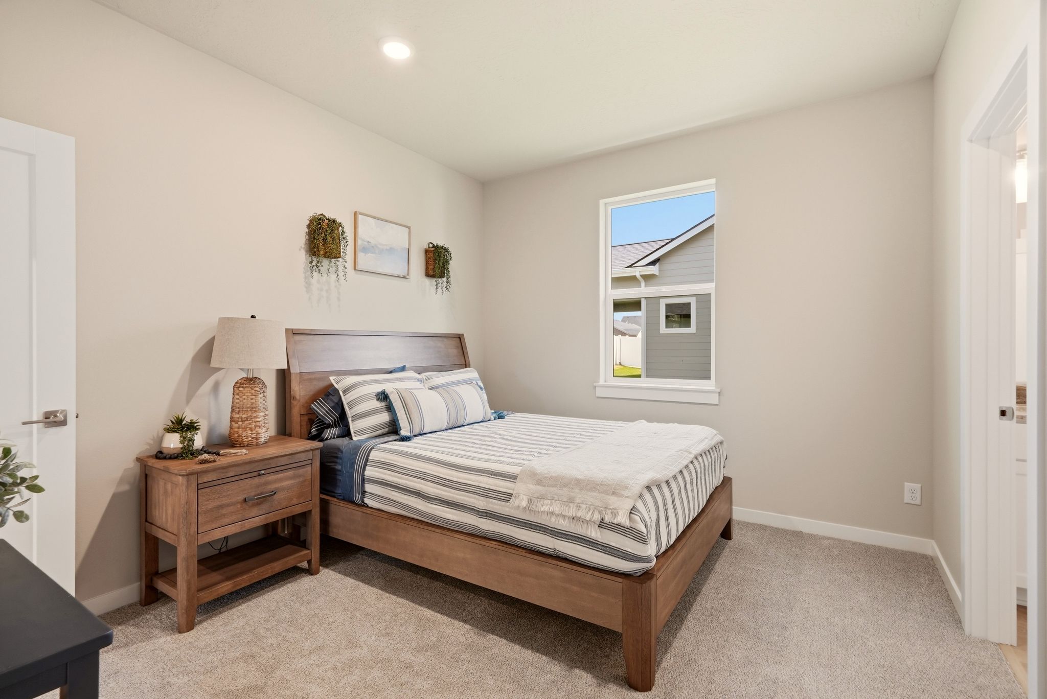 Inside-Media-1240Desert-25 Mountain View Meadows Model Home